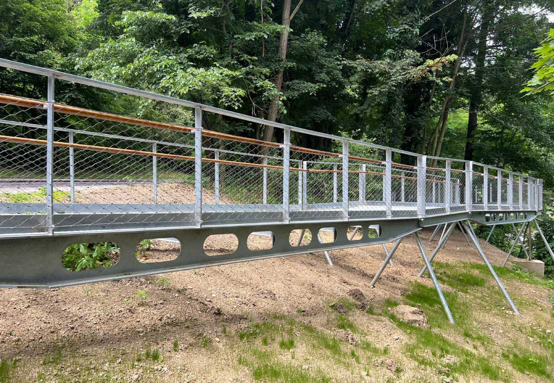 Inox-Net - Partizanska Luka Footbridge